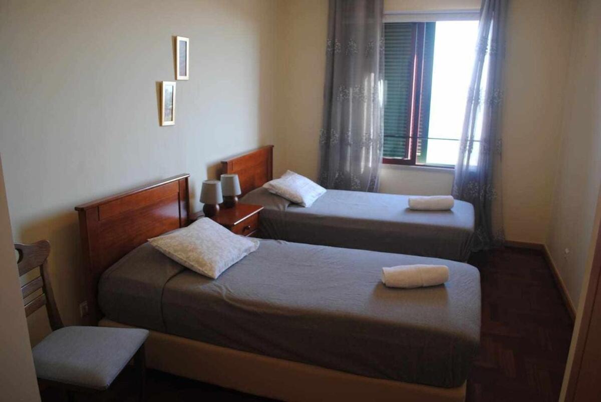 Pia'S Place - Apt With Sea View Caniço Екстериор снимка